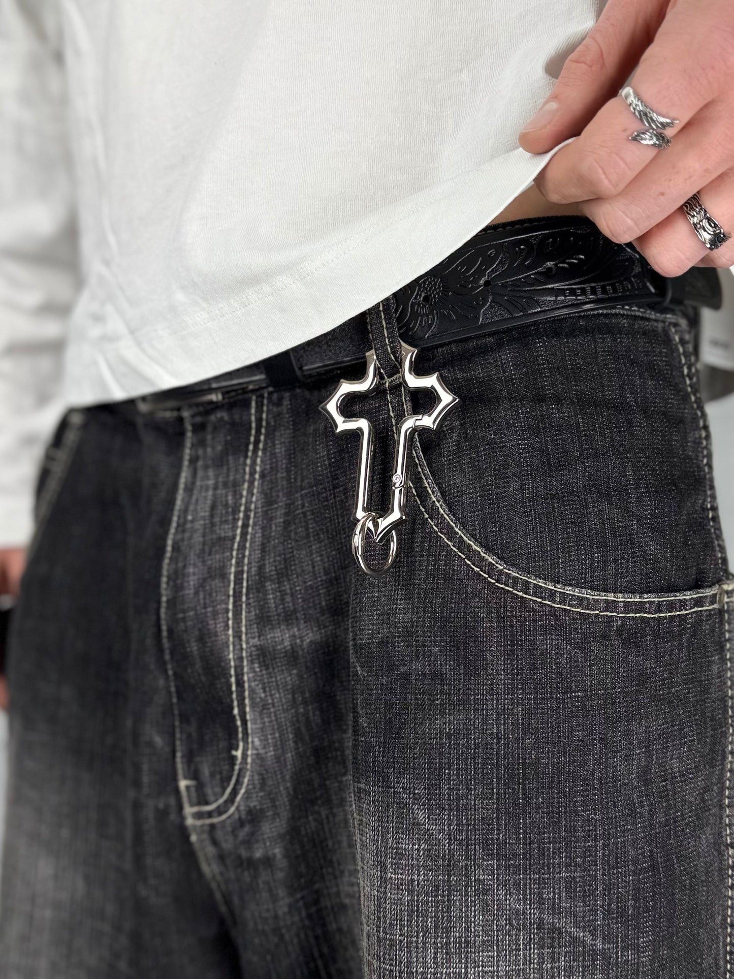 Cross Carabiner